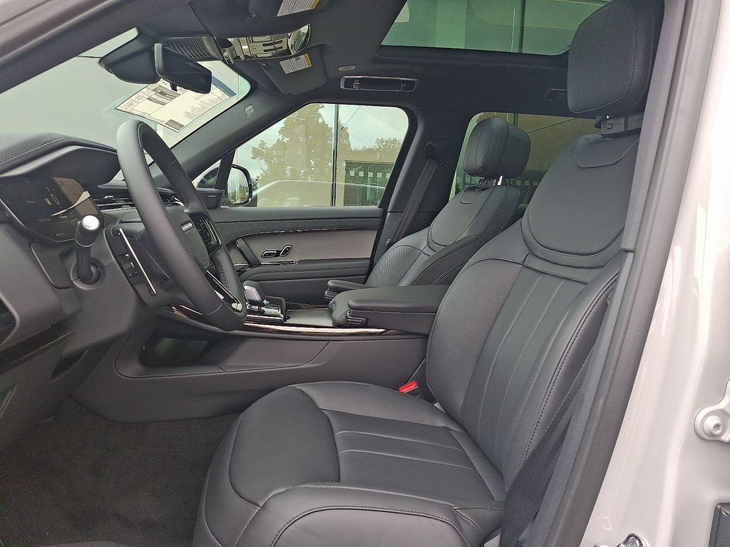 New 2026 Land Rover Range Rover Sport Dynamic SE AWD/4WD image 9