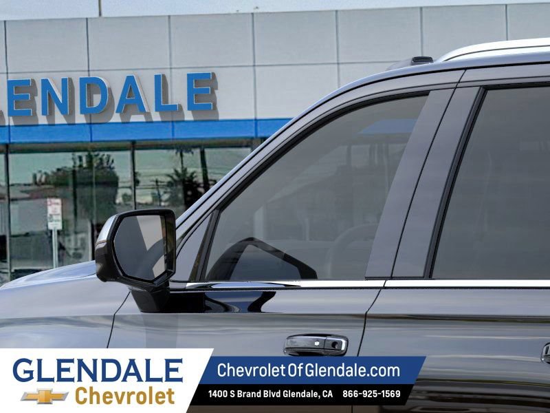 New 2026 Chevrolet Suburban Premier RWD image 12