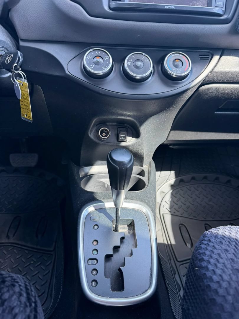 Used 2015 Toyota Yaris LE FWD image 24