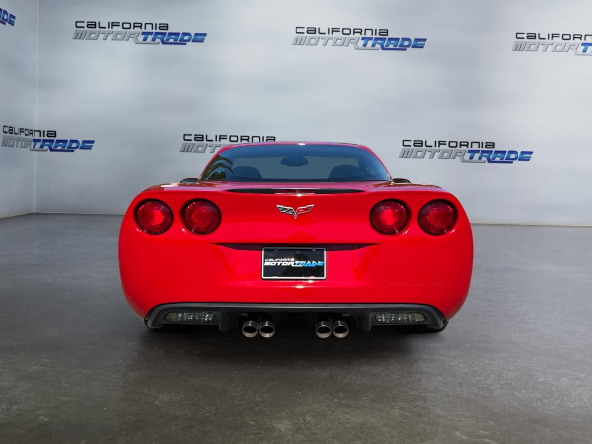 Used 2007 Chevrolet Corvette Coupe w/ Preferred Equipment Group RWD image 6