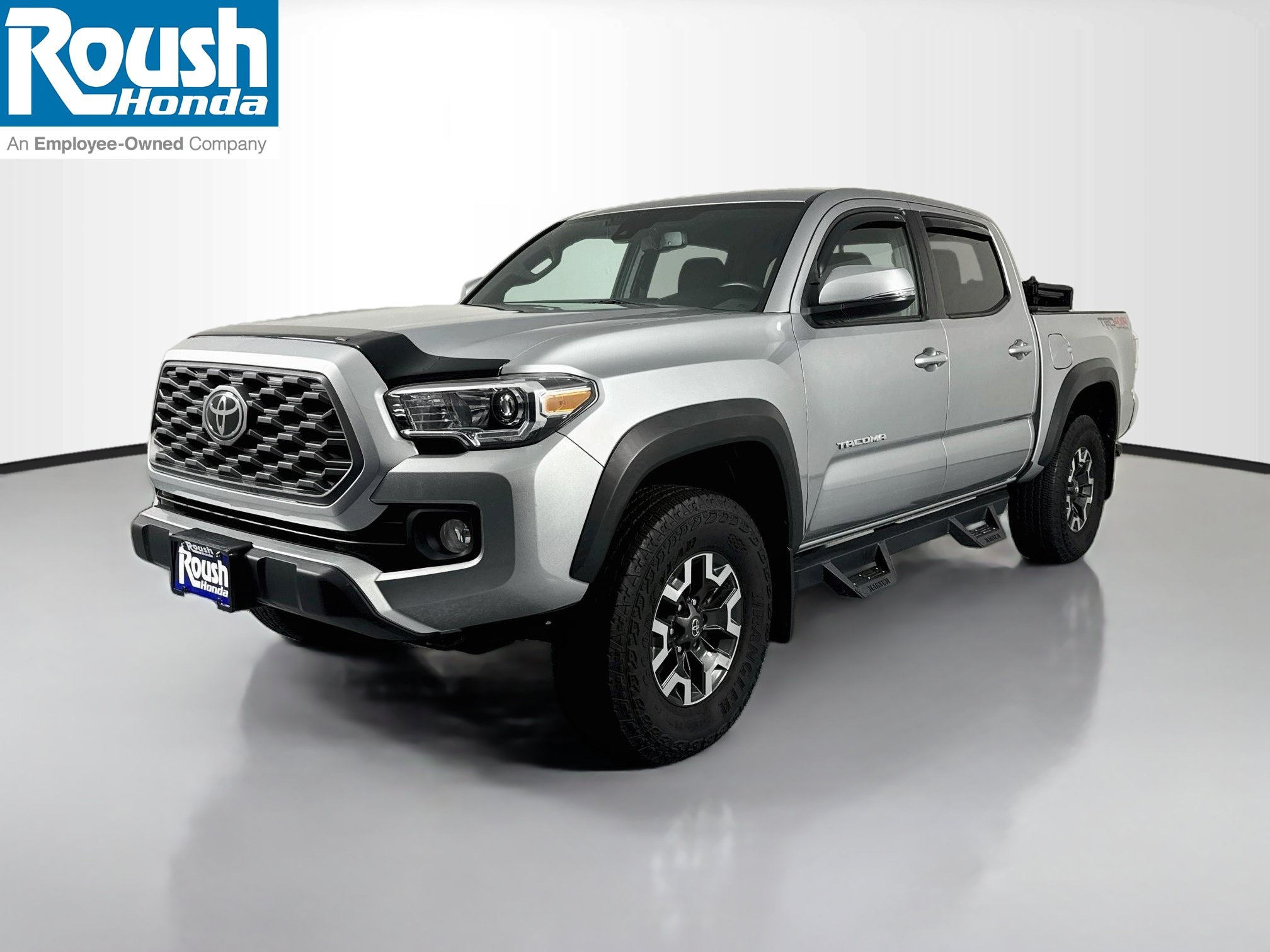 Used 2023 Toyota Tacoma TRD Off-Road AWD/4WD image 1