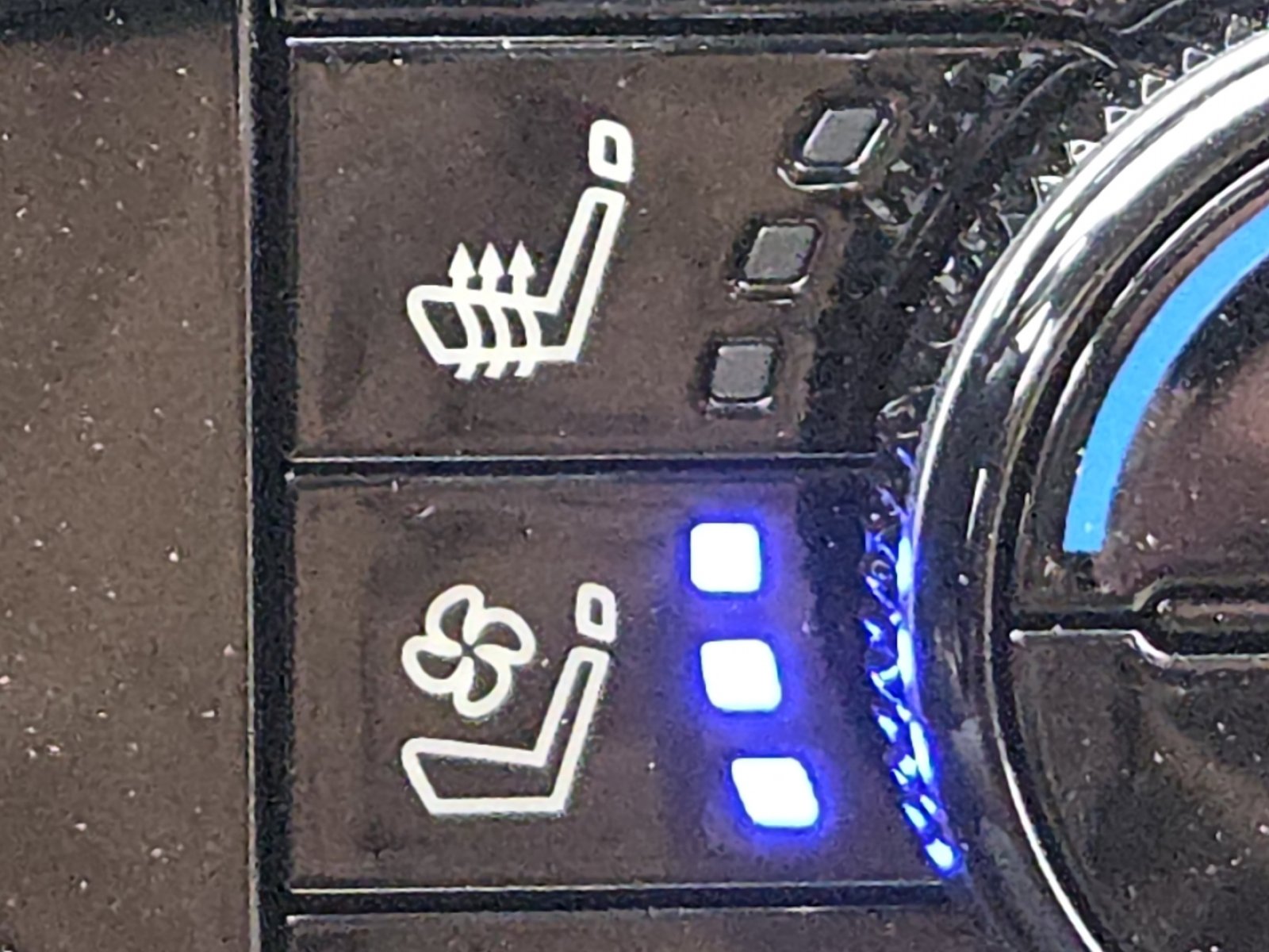 Used 2023 Nissan Armada Platinum image 5