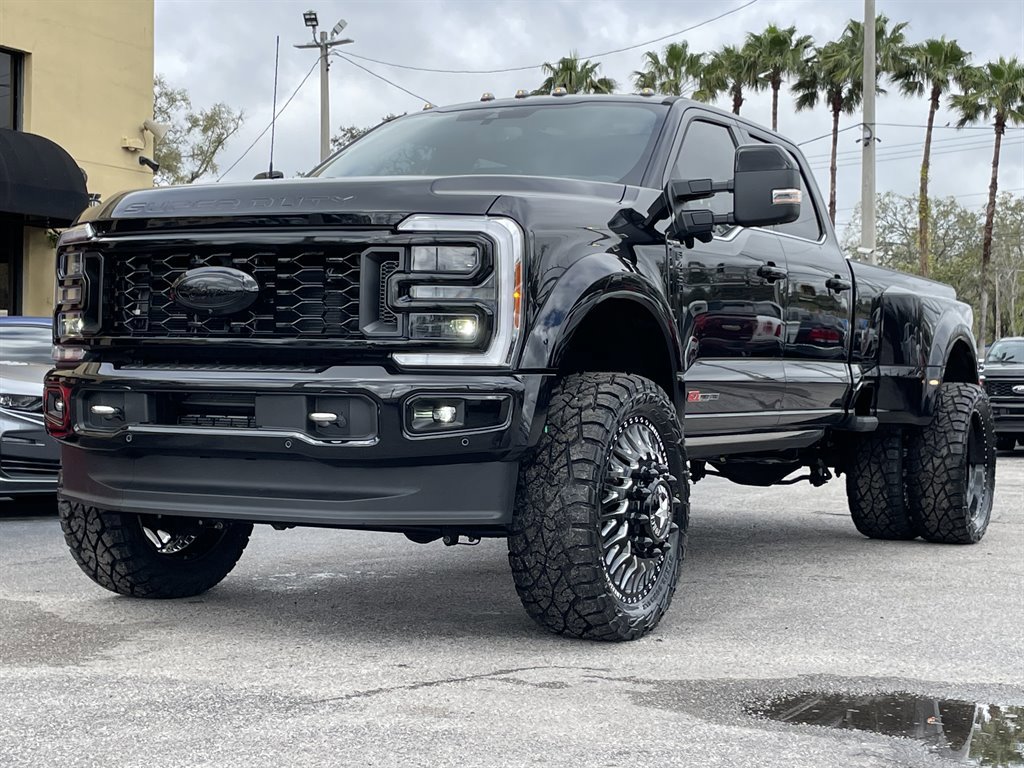 Used 2023 Ford F450 Platinum w/ FX4 Off-Road Package image 10