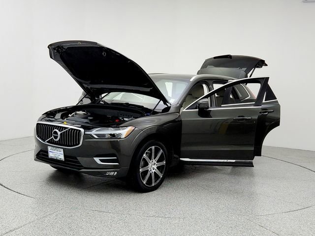 Used 2018 Volvo XC60 T6 Inscription w/ Luxury Seat Package image 9