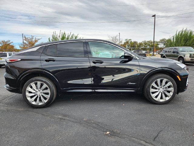 Used 2024 Buick Envista Avenir FWD image 2