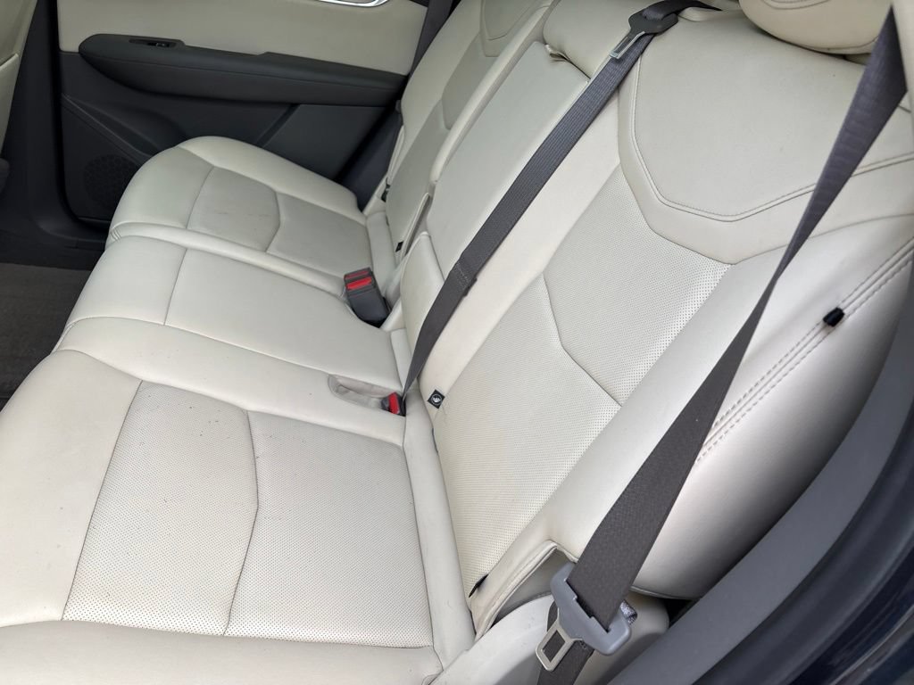 Used 2021 Cadillac XT5 Premium Luxury w/ LPO, Premium Carpet Package AWD/4WD image 10