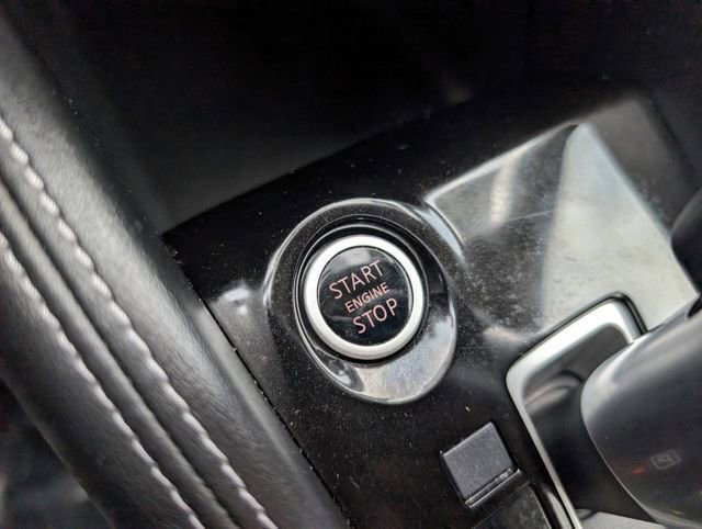 Used 2019 Nissan Kicks SV image 29