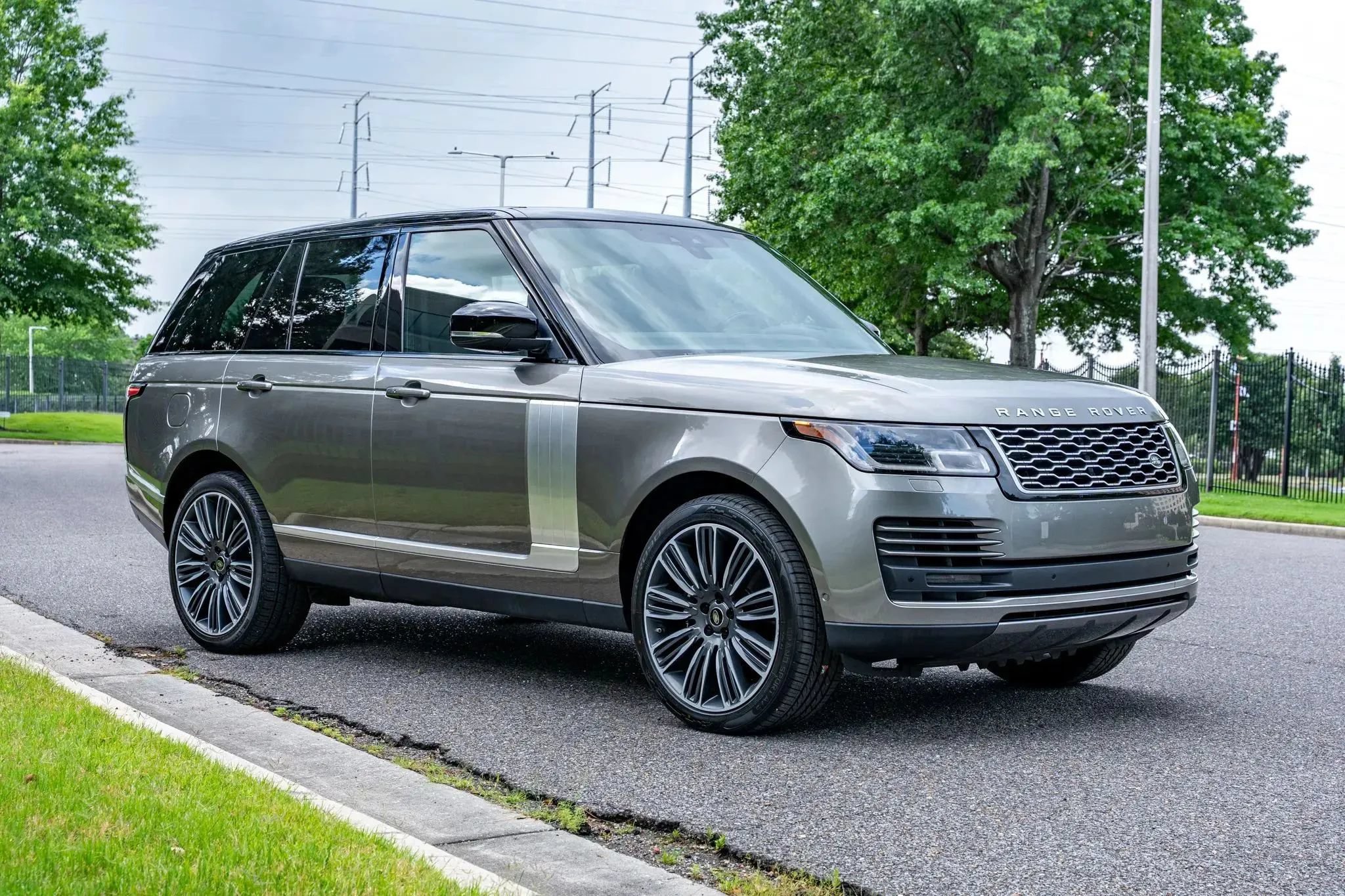 Used 2021 Land Rover Range Rover Westminster Edition AWD/4WD image 4