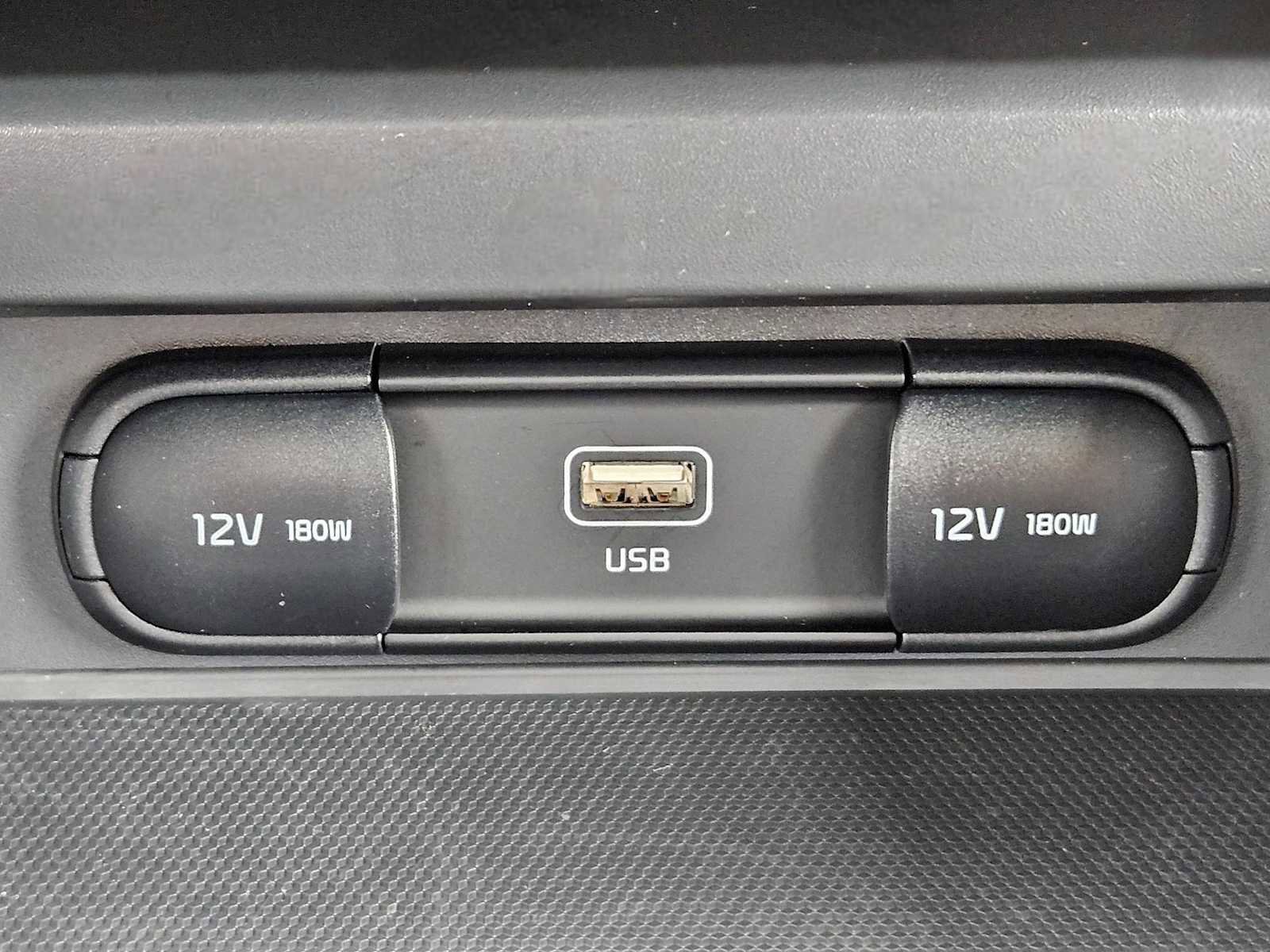 Certified 2025 Kia Soul LX FWD image 30