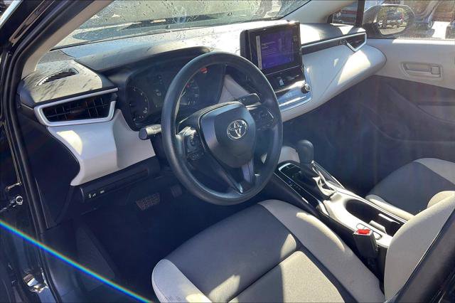 Used 2025 Toyota Corolla LE image 5