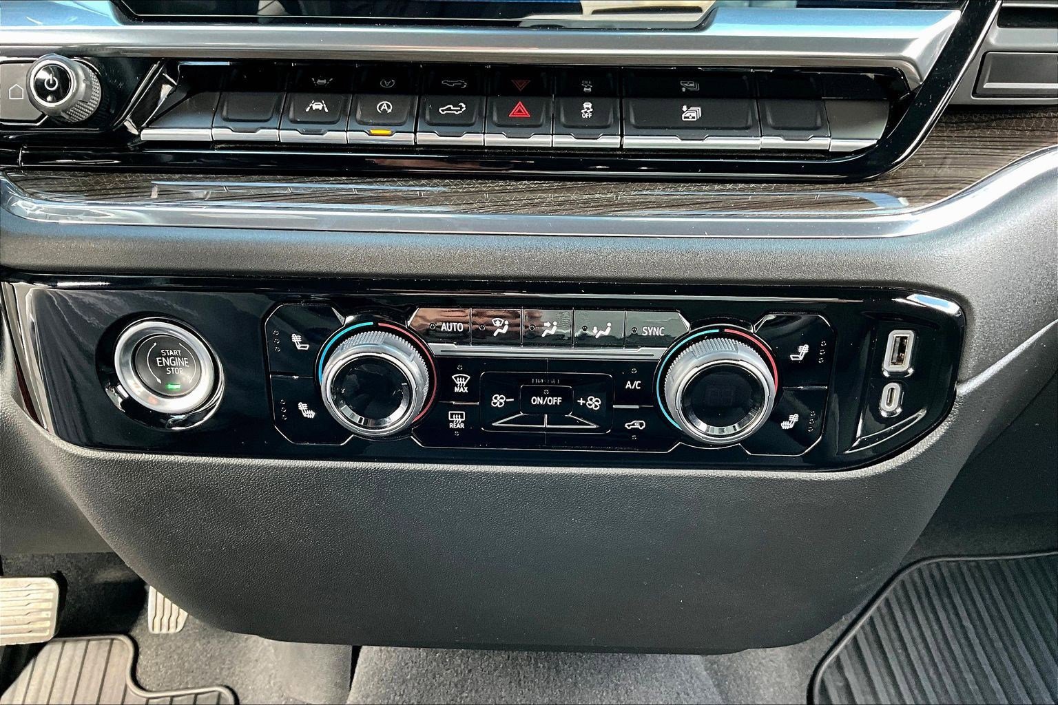 Used 2023 Chevrolet Silverado 1500 LT image 18