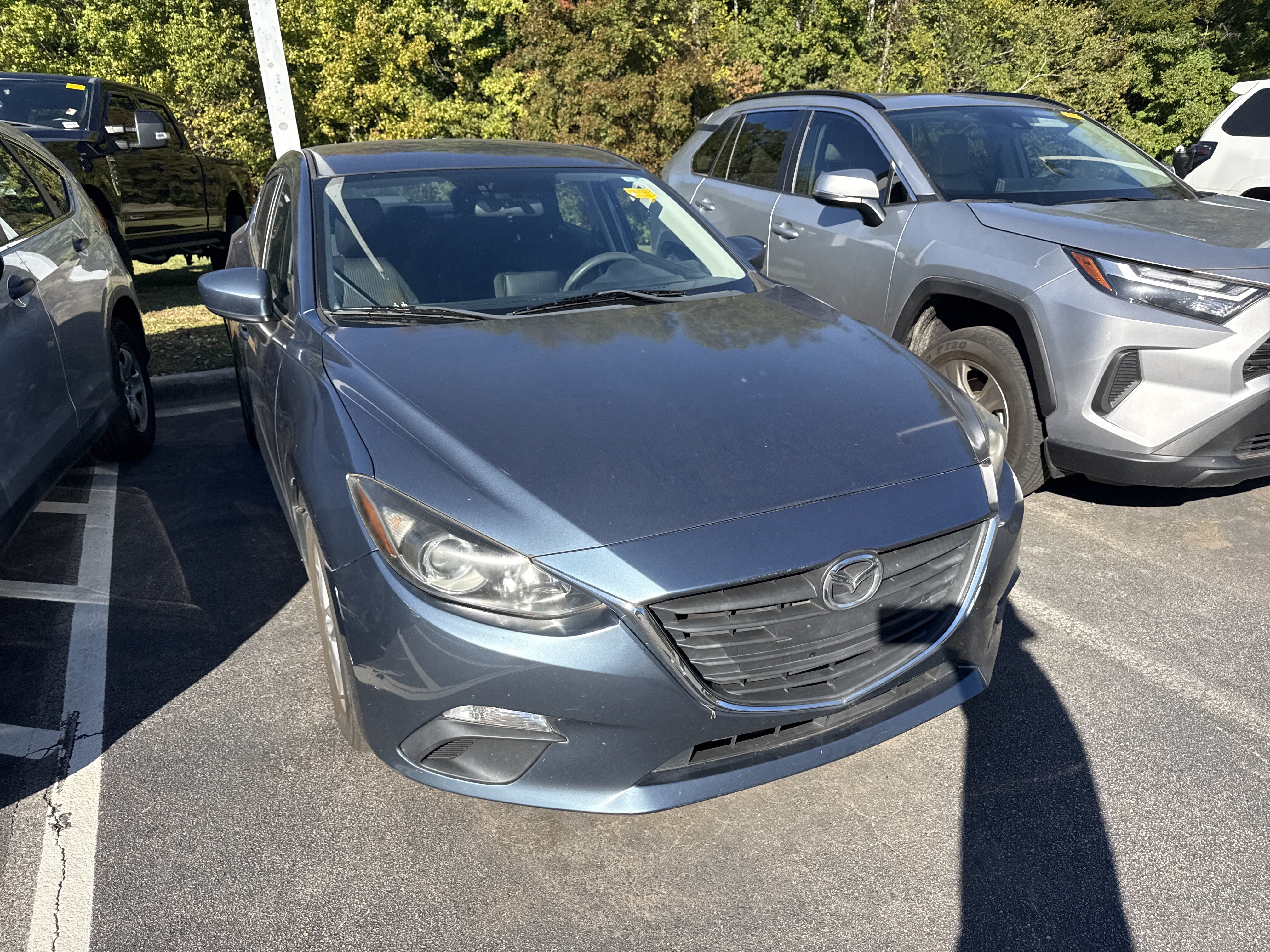 Used 2016 MAZDA MAZDA3 i Sport w/ Preferred Equipment Package FWD image 5