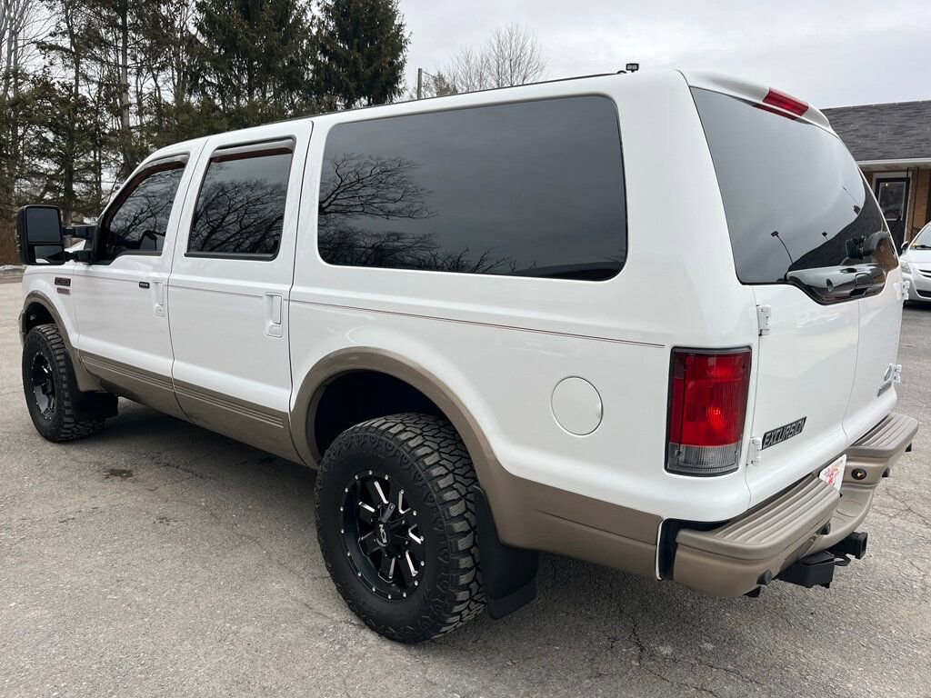 Used 2005 Ford Excursion Eddie Bauer image 5