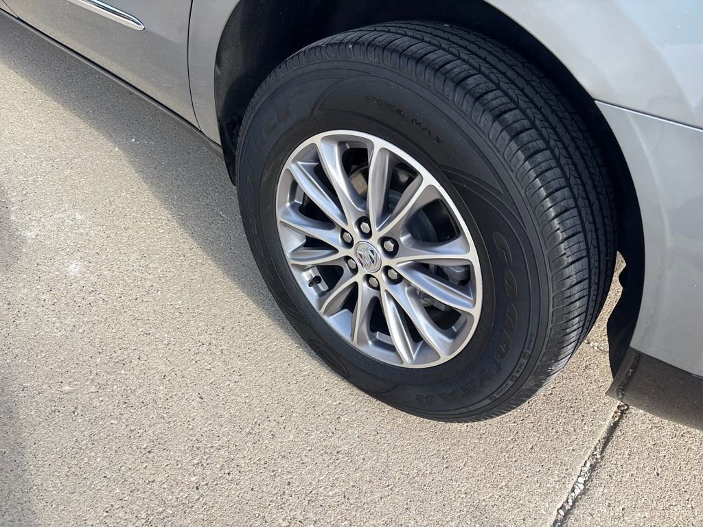 Used 2024 Buick Enclave Premium image 8