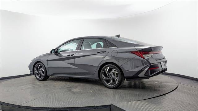 Used 2025 Hyundai Elantra Limited FWD image 6