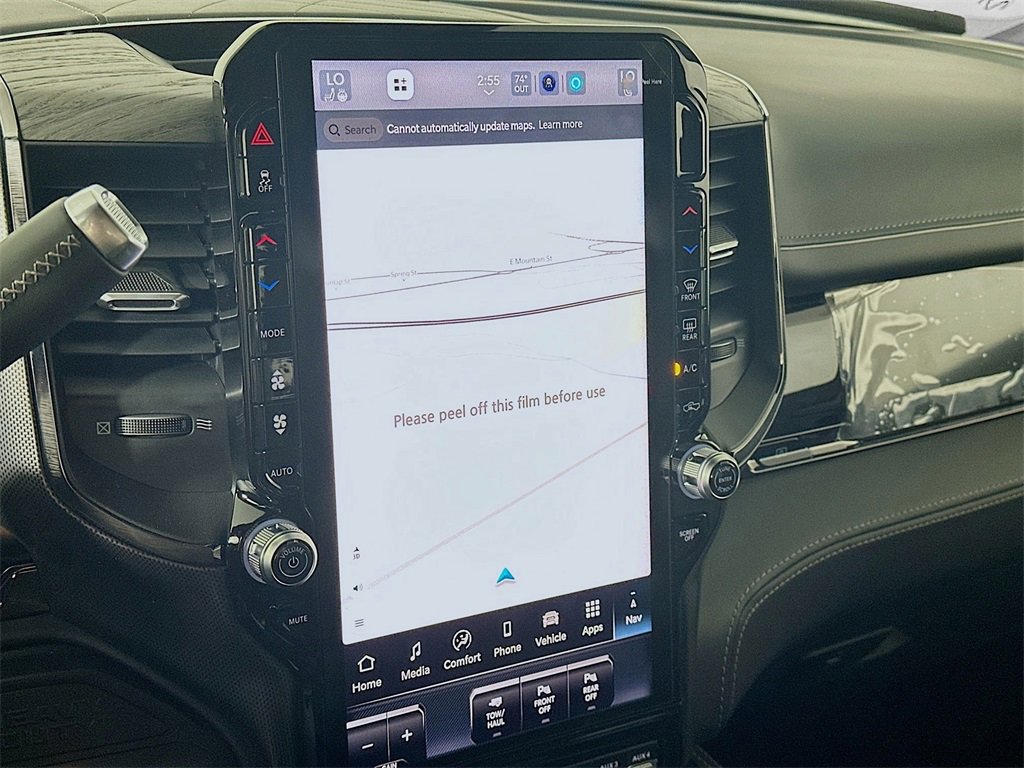 New 2026 RAM 2500 Limited w/ Towing Technology Group image 15