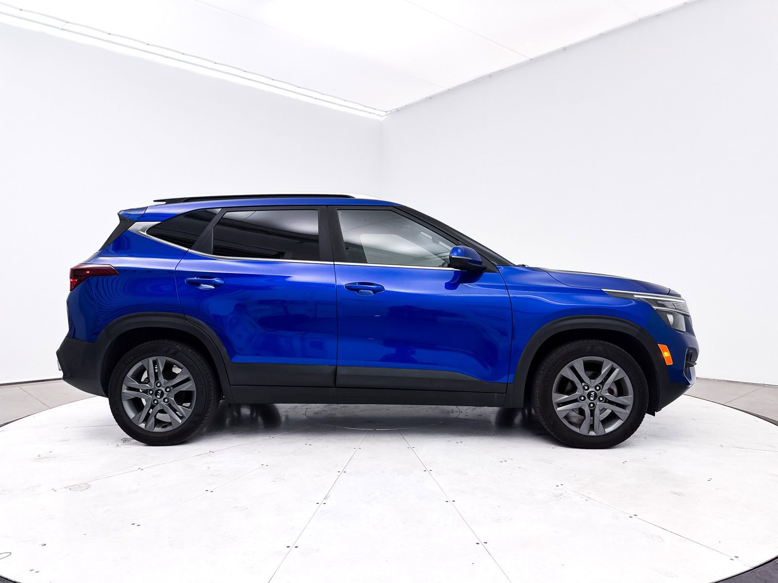 Used 2021 Kia Seltos S FWD image 37