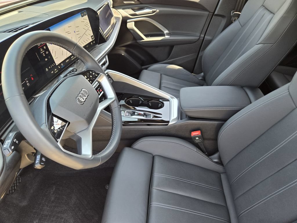 Certified 2025 Audi Q5 Prestige w/ 20" Wheel Package AWD/4WD image 17