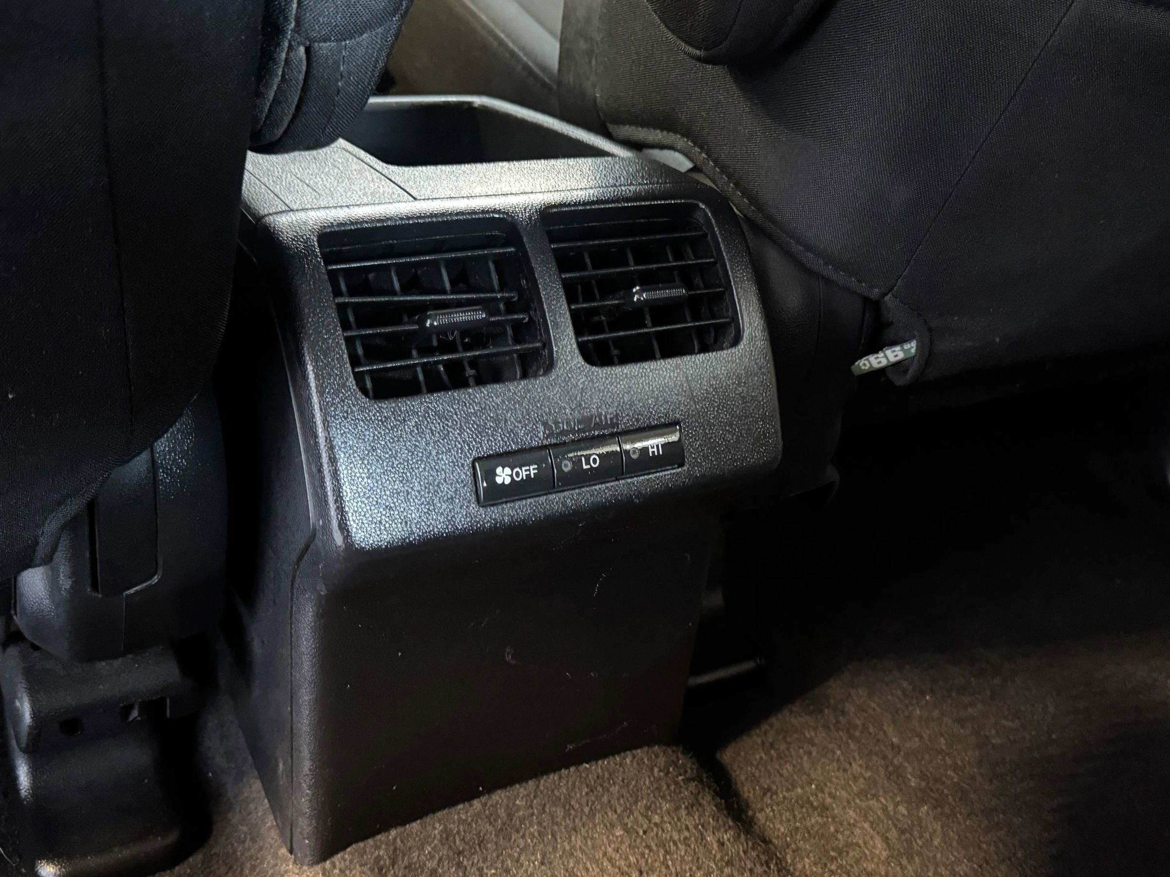 Used 2012 MAZDA MAZDA5 Sport image 23