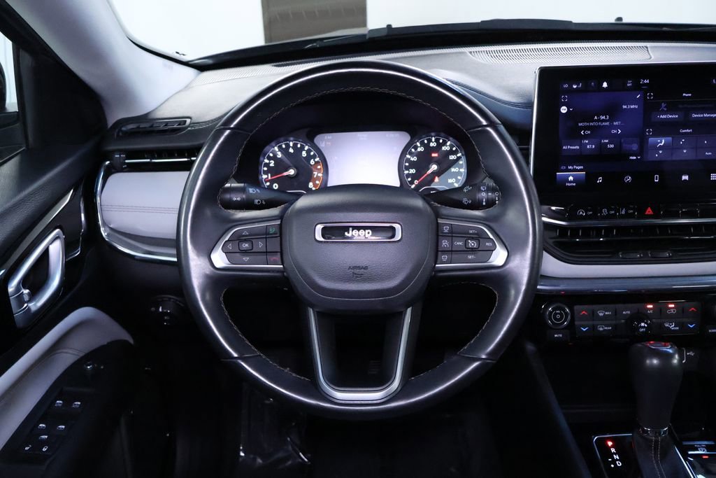 Used 2022 Jeep Compass Limited image 21