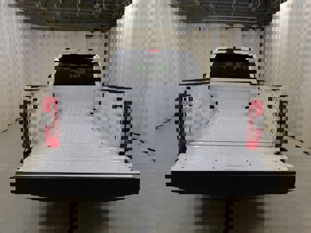 New 2026 Ford F350 Lariat w/ FX4 Off-Road Package image 17