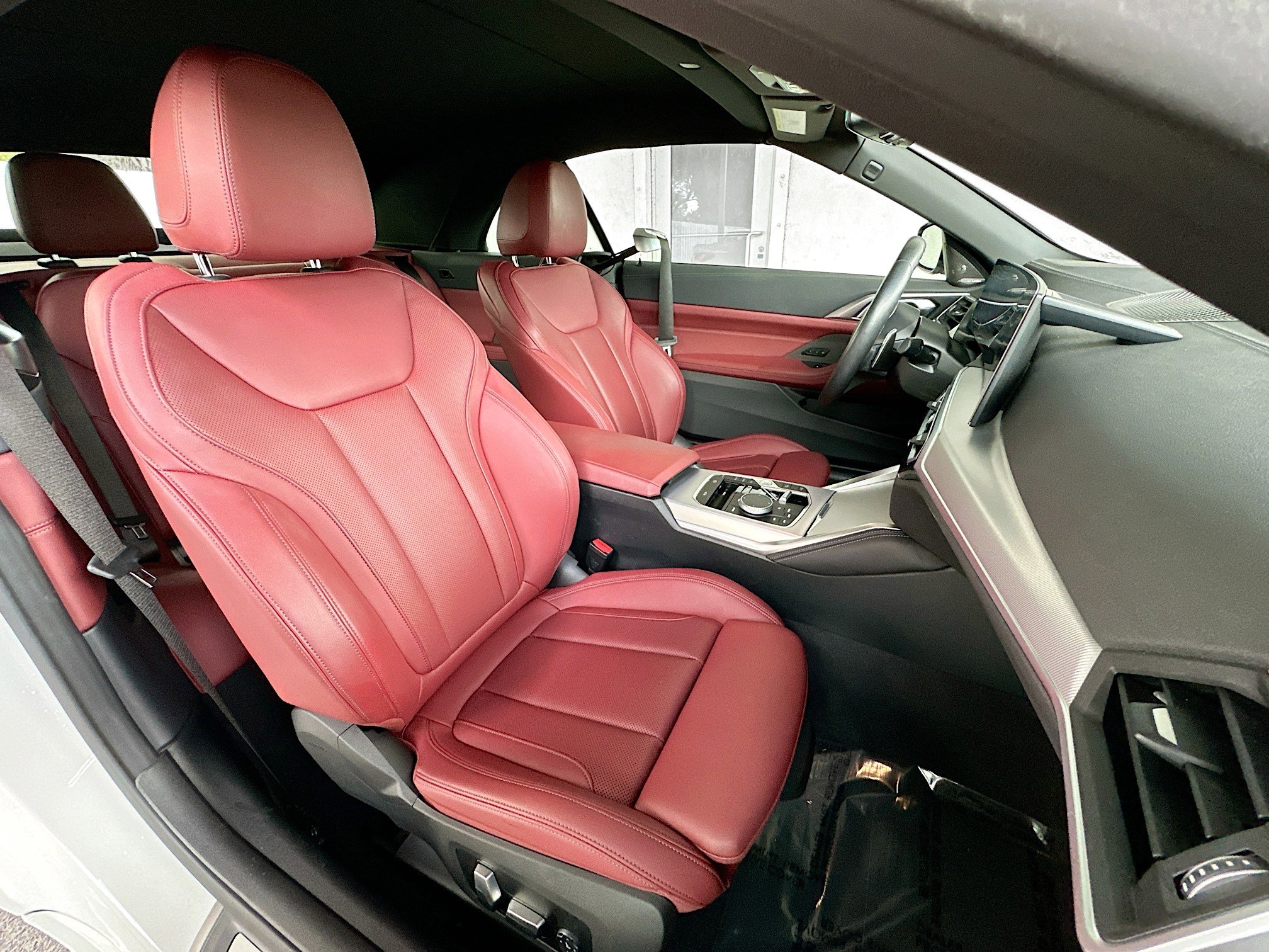 Certified 2024 BMW 440i xDrive Convertible w/ Shadowloine Package image 28