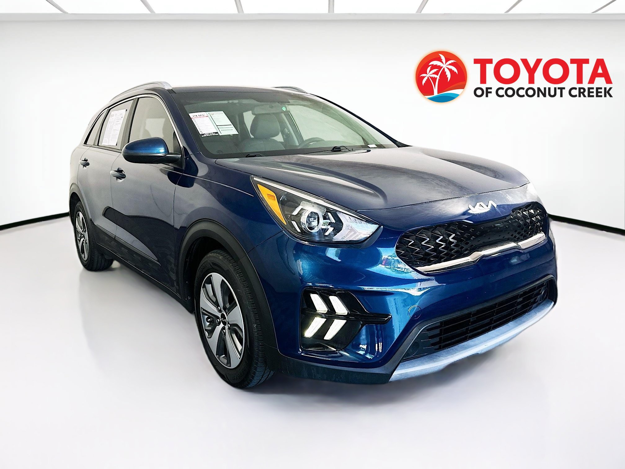 Used 2022 Kia Niro LX FWD image 1