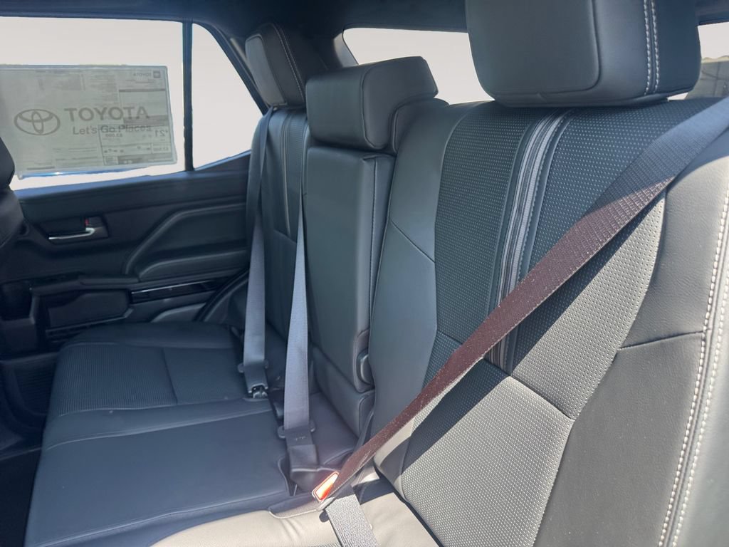 Used 2025 Toyota 4Runner Limited AWD/4WD image 13