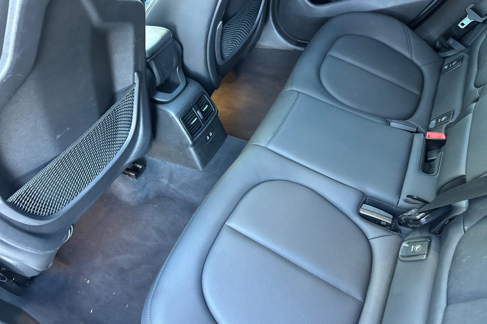 Used 2023 BMW X2 sDrive28i w/ Convenience Package image 26