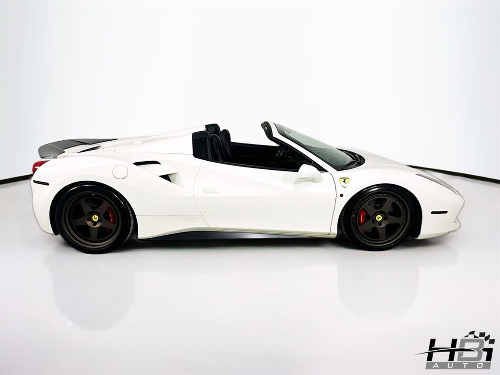 Used 2018 Ferrari 488 Spider image 19