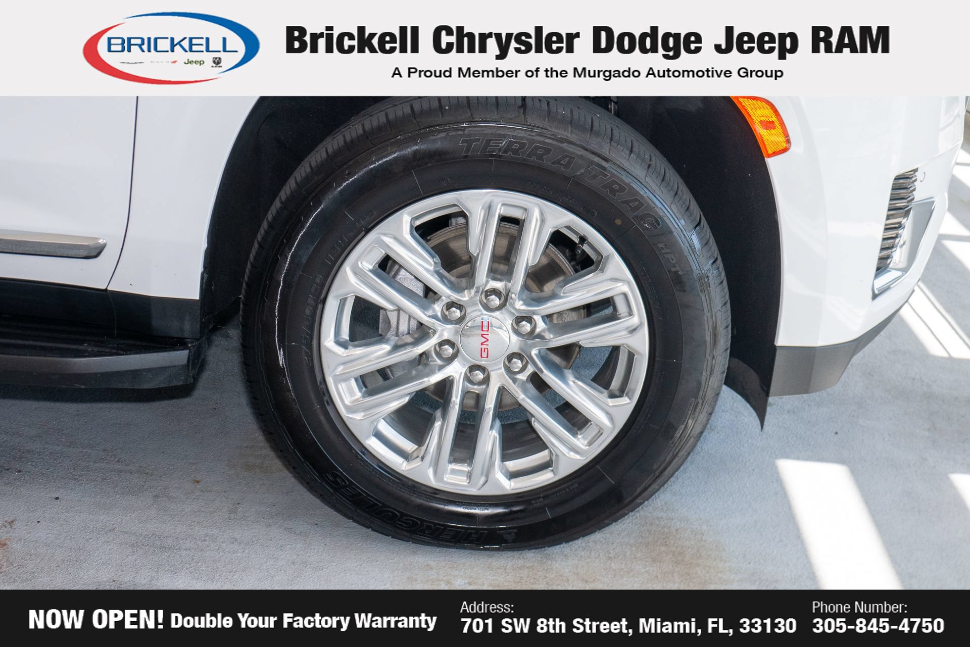 Used 2024 GMC Yukon XL SLT RWD image 37