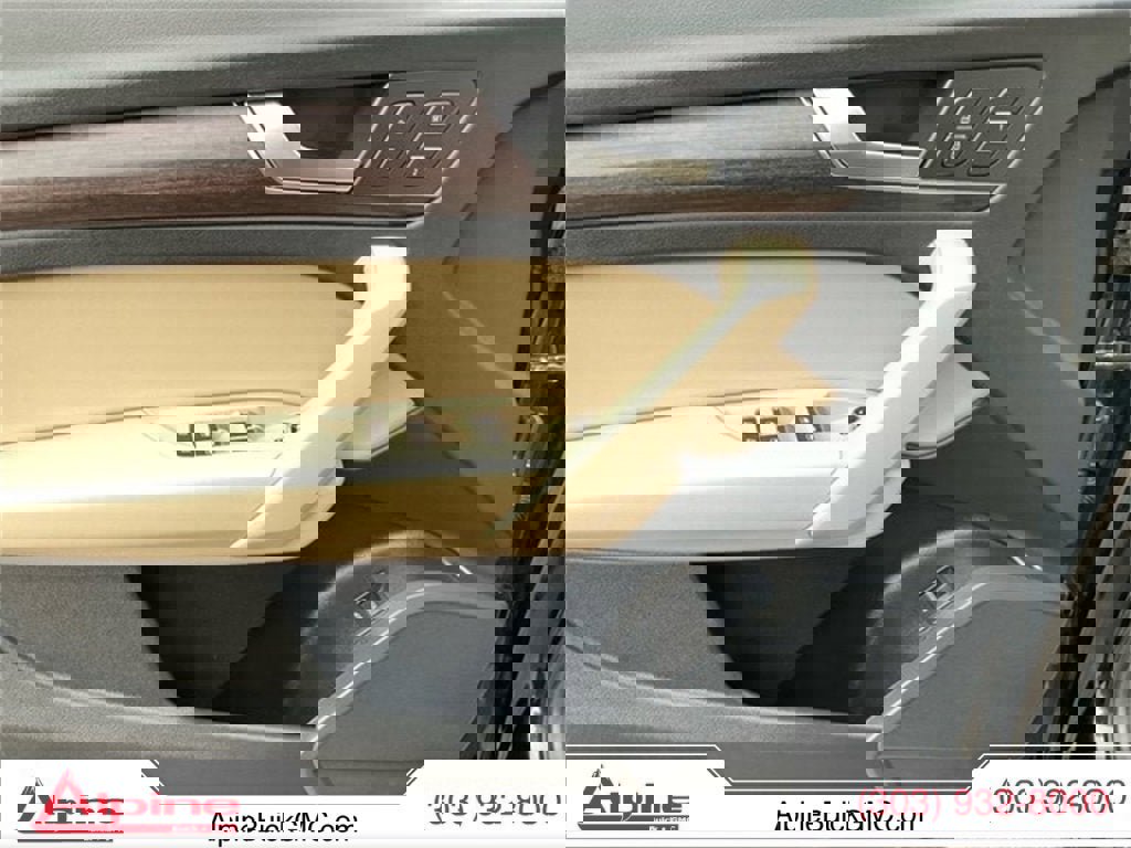 Used 2023 Audi Q5 2.0T Premium w/ Convenience Package image 15