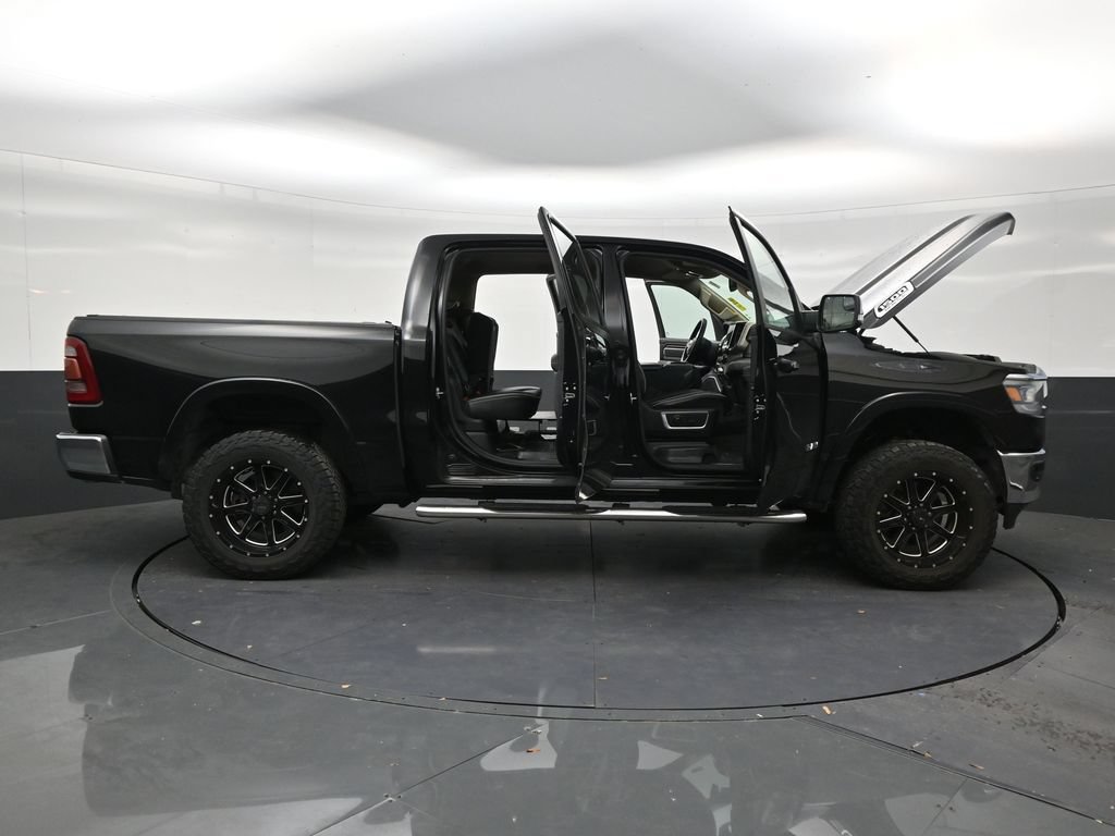 Used 2019 RAM 1500 Laramie AWD/4WD image 28