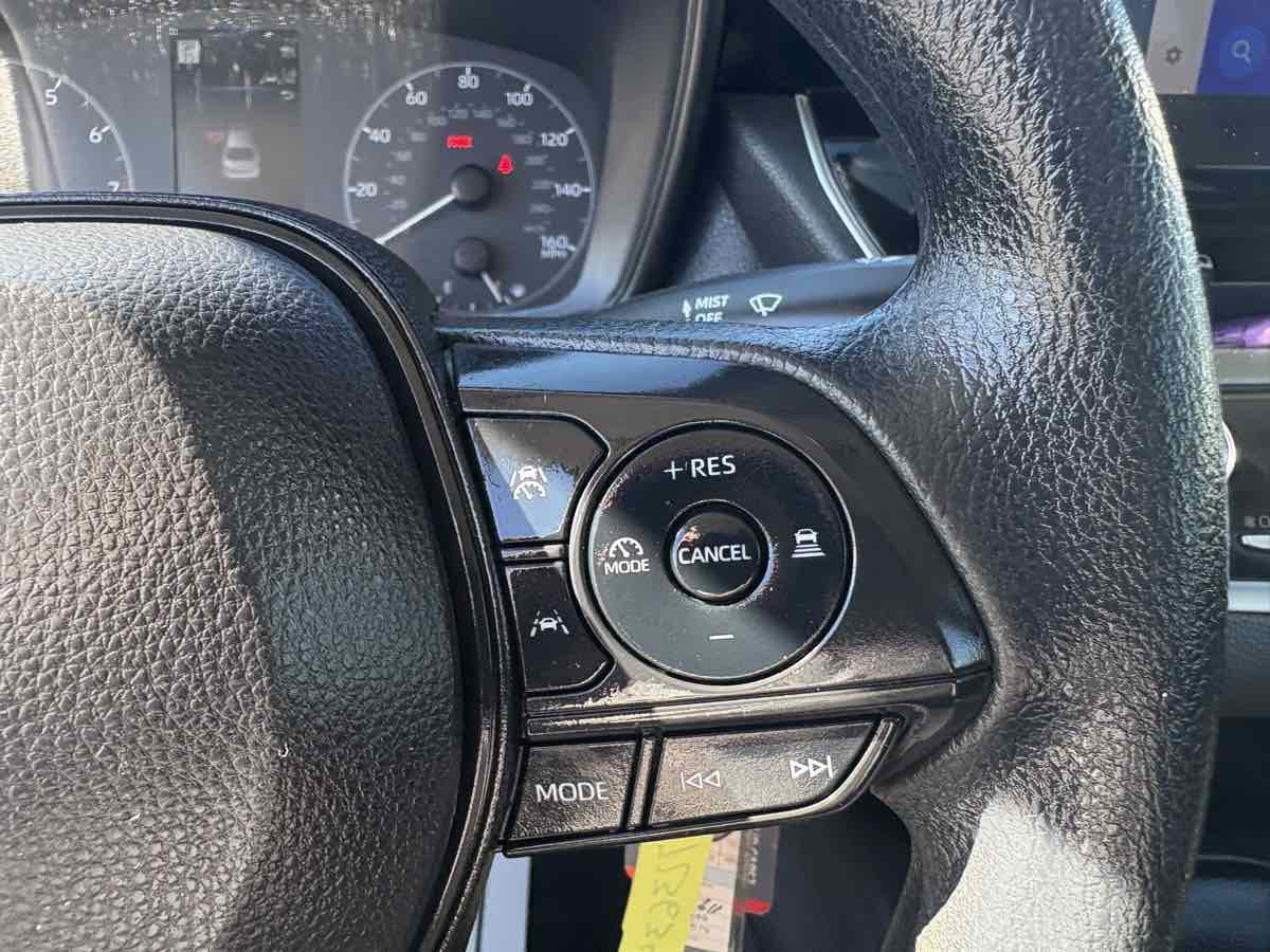 Used 2024 Toyota Corolla LE image 23