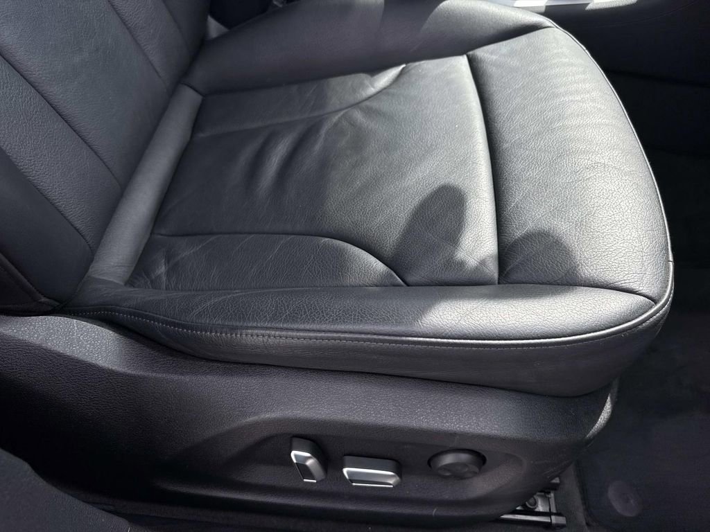 Used 2017 Audi Q3 2.0T Premium w/ Convenience Package image 12