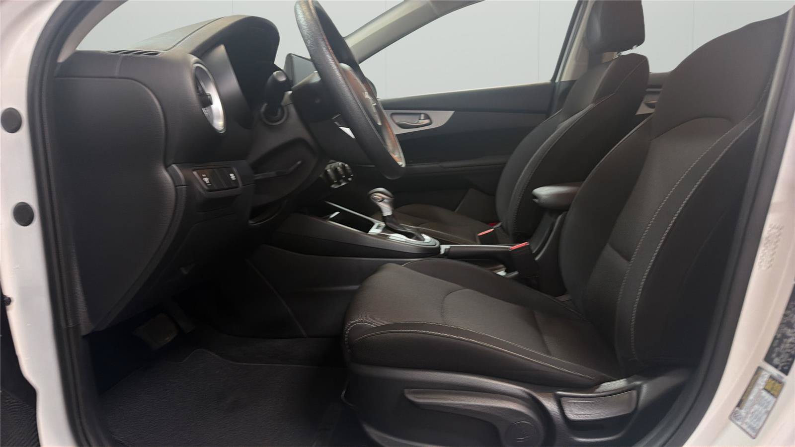 Used 2024 Kia Forte LX FWD image 10