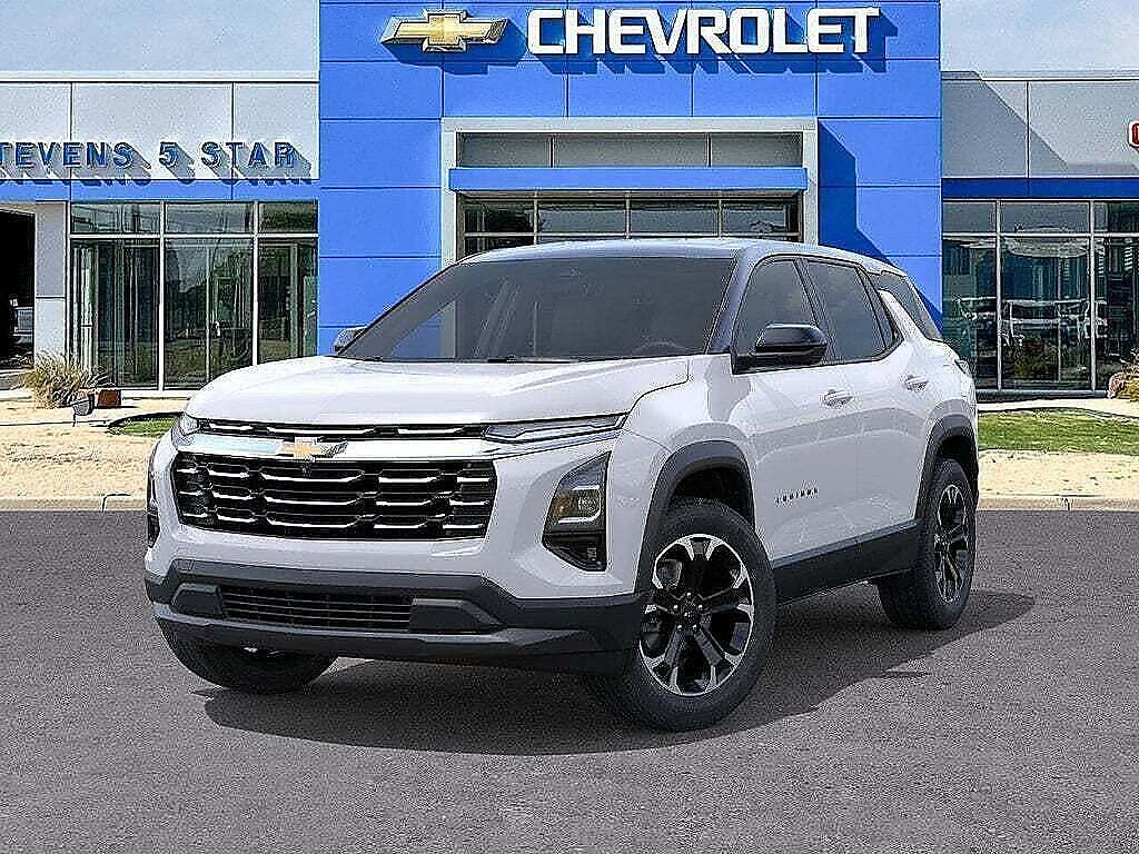 New 2026 Chevrolet Equinox LT w/ Convenience Package II FWD image 6