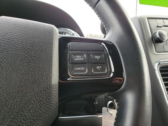 Used 2016 Dodge Grand Caravan SE image 20