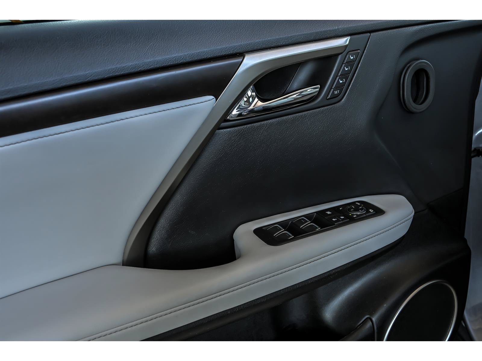 Used 2021 Lexus RX 350 FWD w/ Premium Package image 9