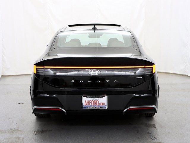 Used 2024 Hyundai Sonata Limited image 6