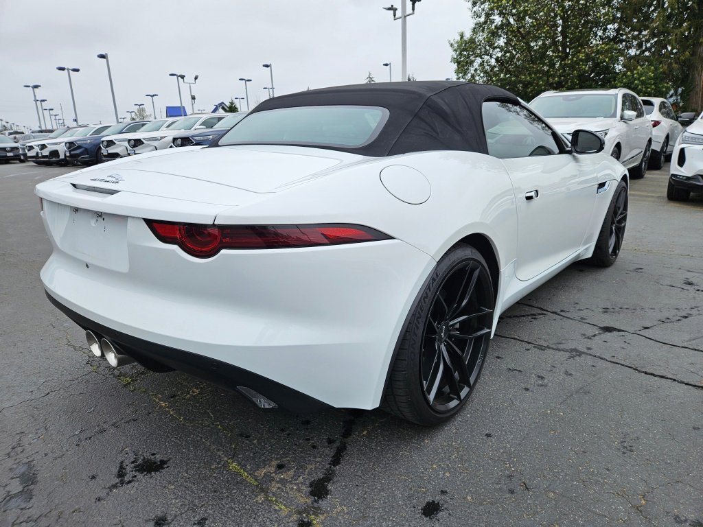 Used 2018 Jaguar F-TYPE Convertible RWD image 11