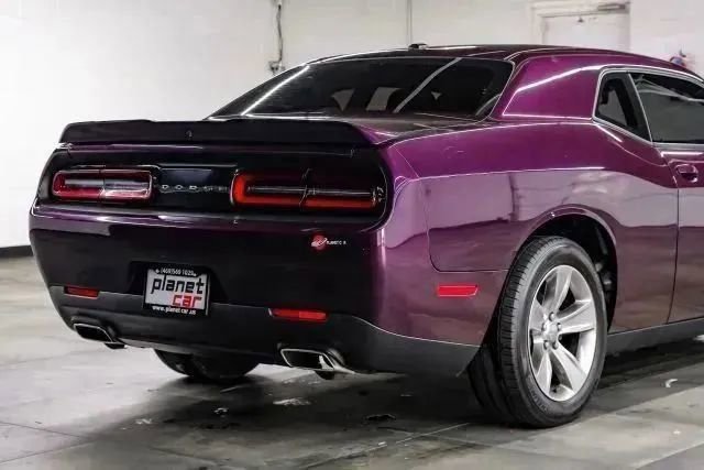 Used 2020 Dodge Challenger SXT image 11