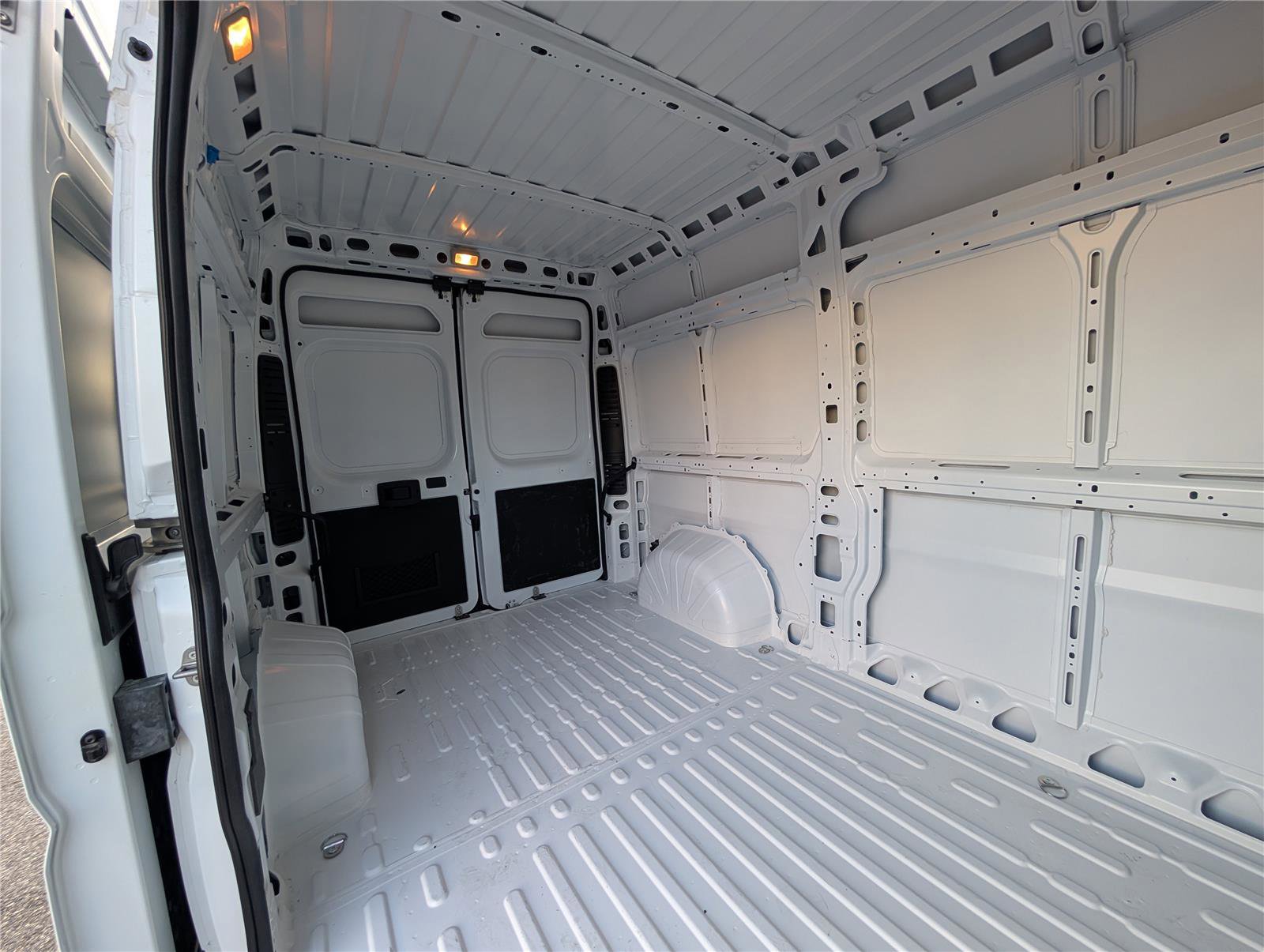 New 2026 RAM ProMaster 2500 w/ Cold Weather Group image 8