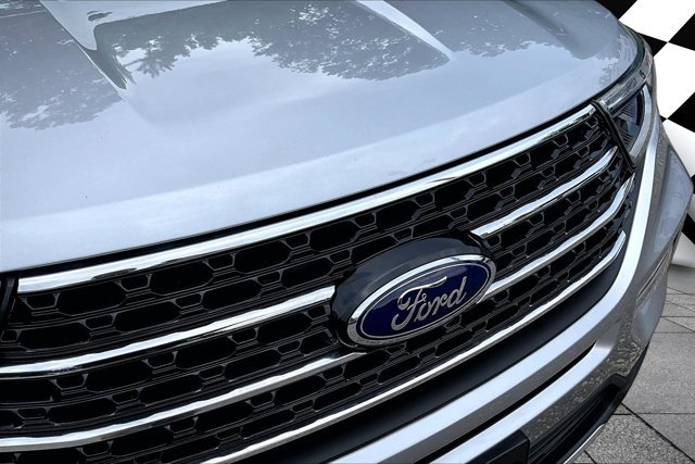 Certified 2023 Ford Explorer XLT w/ Equipment Group 202A AWD/4WD image 29