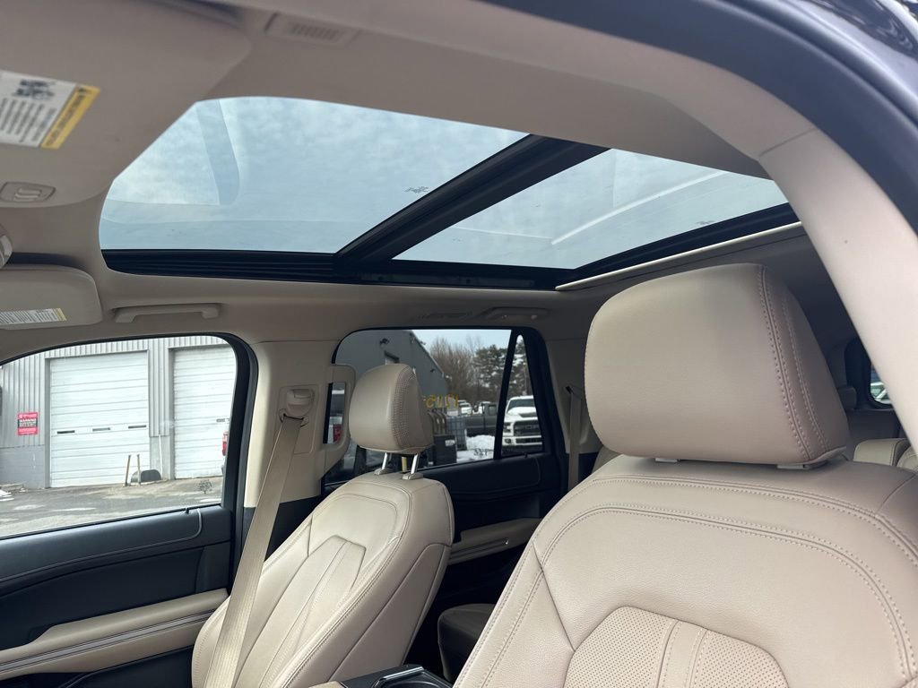 Used 2024 Ford Expedition Max Limited image 12