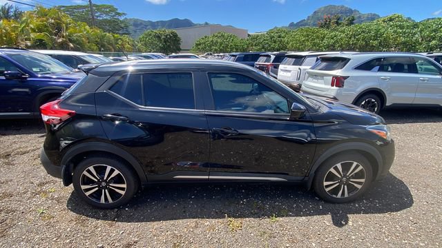 Used 2018 Nissan Kicks SR FWD image 6