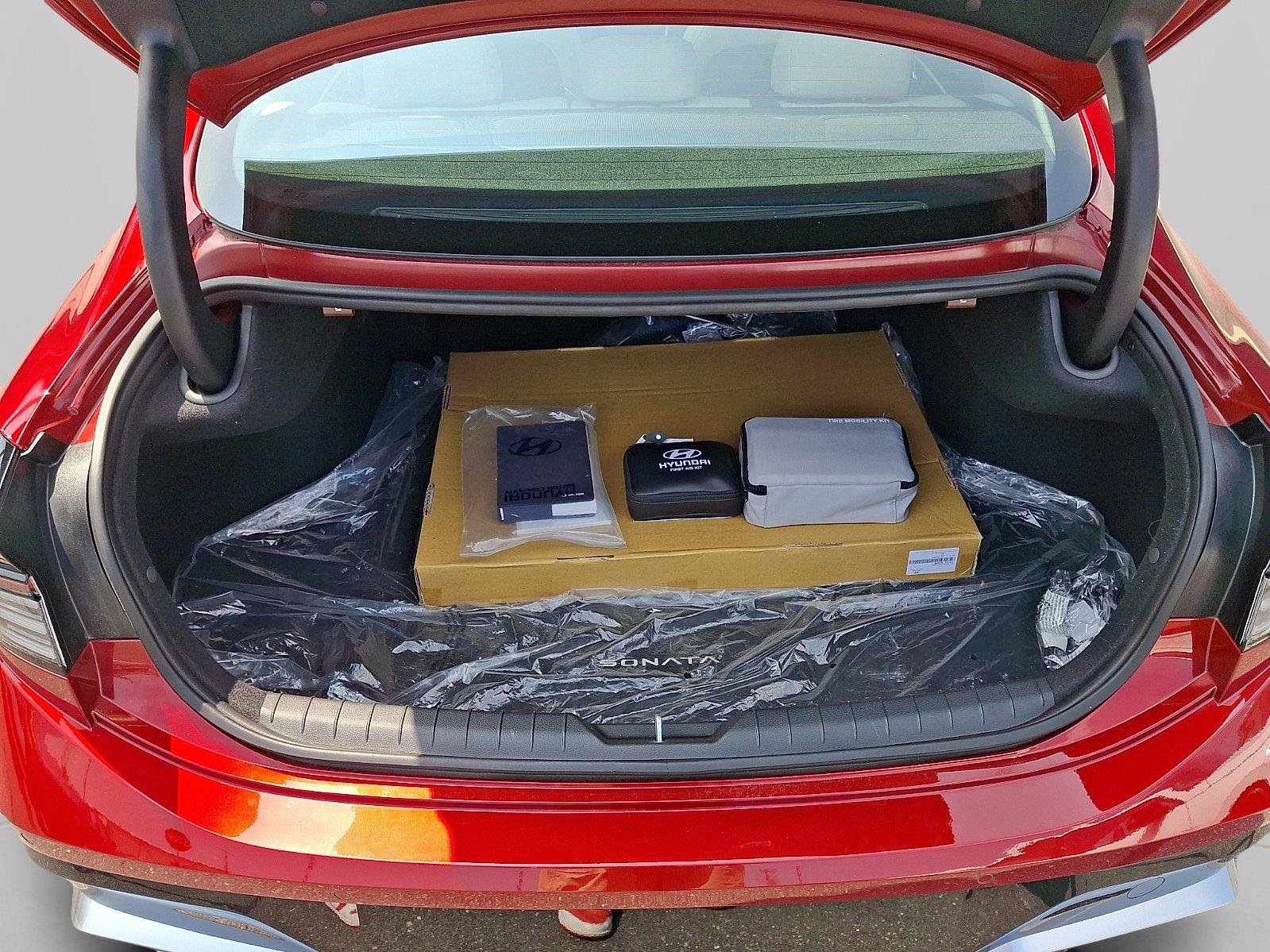 Used 2025 Hyundai Sonata Limited FWD image 26