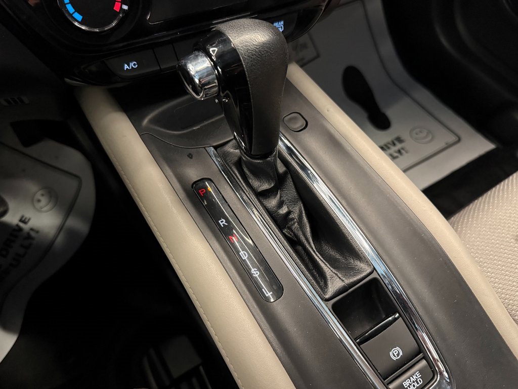 Used 2018 Honda HR-V LX image 12