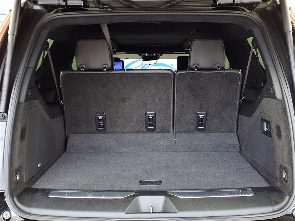 Used 2025 Cadillac Escalade ESV Sport Platinum image 10