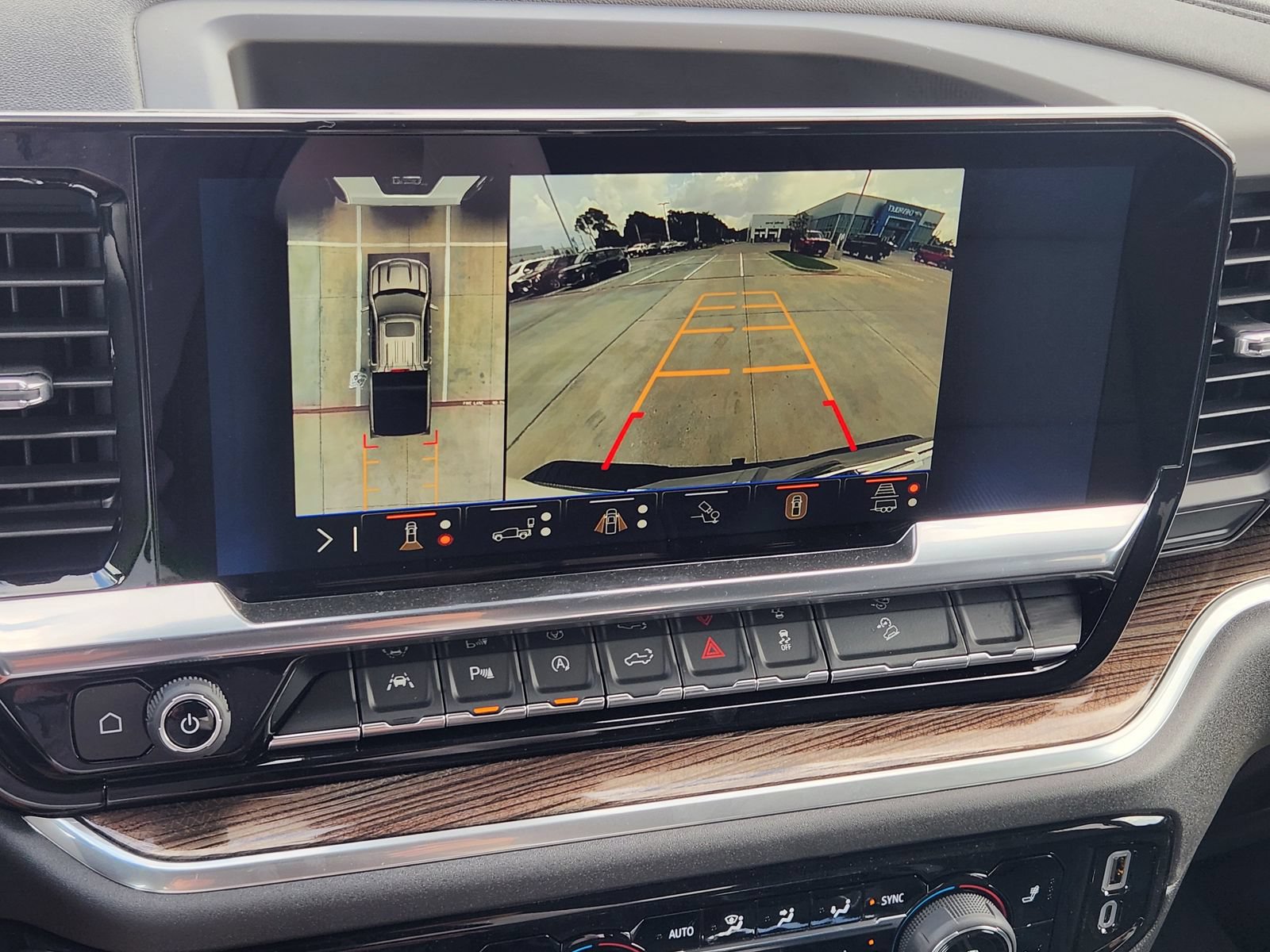 New 2026 Chevrolet Silverado 1500 LT Trail Boss w/ LT Trail Boss Premium Package AWD/4WD image 18